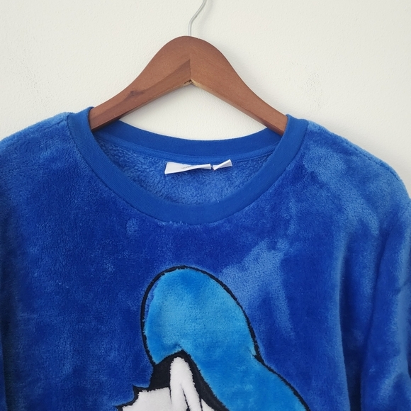 Disney Parks Donald Duck Plush Fleece Crewneck Sweatshirt Size Medium - Picture 3 of 8